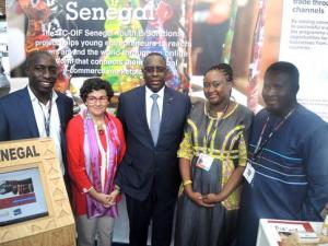Le Président Macky SALL sur le le stand du Made in Senegal